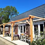 B&B De Hoffstal 3*