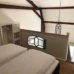 De Hoffstal 3*